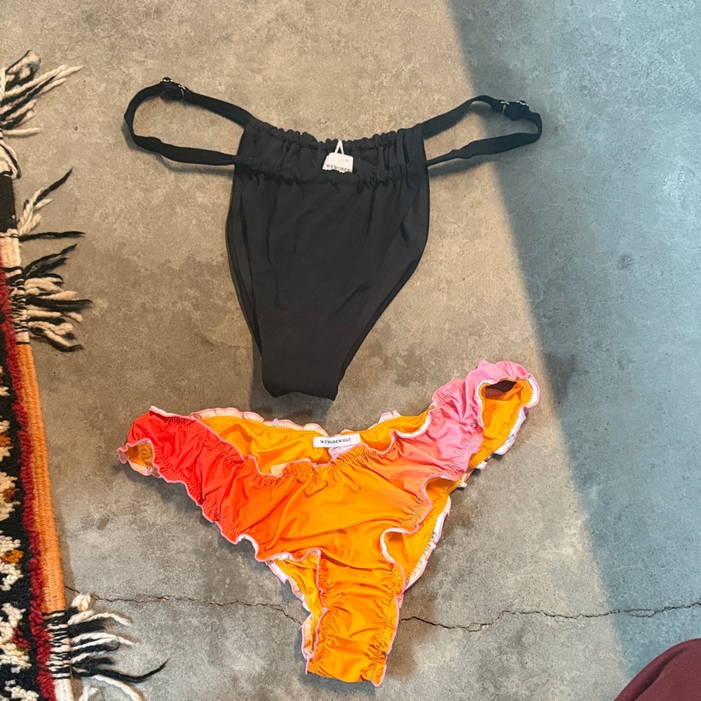 WeWoreWhat Black 2 pack of bikini bottoms - size large